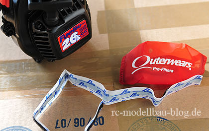 Outwers werden mit mitgeliefertem Klettband montiert