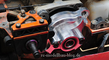 kupplungsglockenhalter-montieren-hpi-baja-5b-7