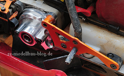 kupplungsglockenhalter-montieren-hpi-baja-5b-9