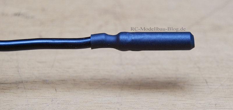 Schrumpfschlauch um Stecker (geschrumpft) Schrumpfschlauch um Stecker (geschrumpft)