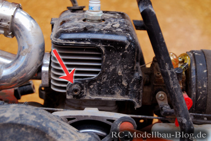 Schraube, die die Plastik Motorabdeckung hält -HPI Baja 5B SS