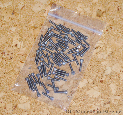 Schrauben in Verpackung Schrauben in Verpackung